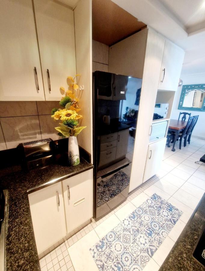 Ripple In Time - Mid Week Specials - Familys Couples Umdloti Exterior foto